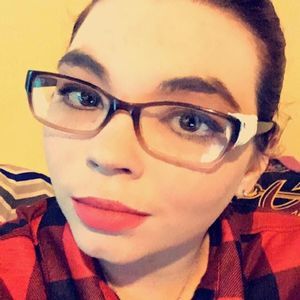 Meet your Posher, Jacquelyn